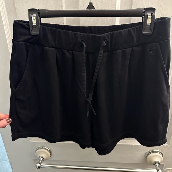 Cozy Earth Bamboo Square Neck Top and Shorts Set - Picture 4 of 6